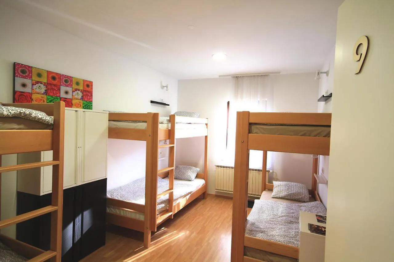 Hostel Vrba Ljubljana